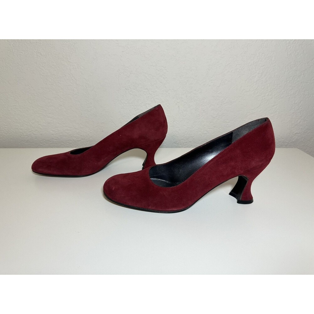 Stuart Weiztman Red Suede Square Toe Heels Pumps … - image 2